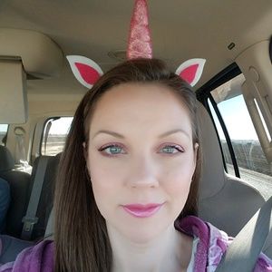 Meet your Posher, Corrie